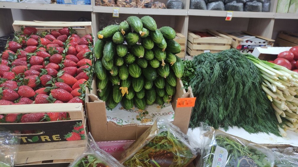 В Брянске с 1 мая открылись сезонные овощные базары