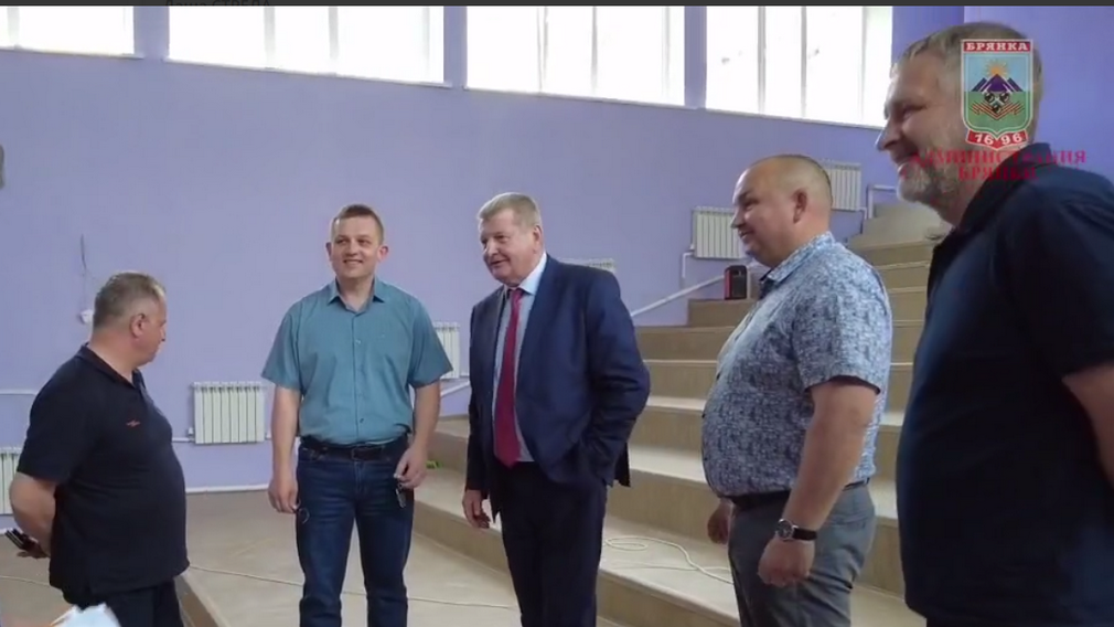 Замгубернатора Брянской области Николай Симоненко проинспектировал строительство соцобъектов в Брянке