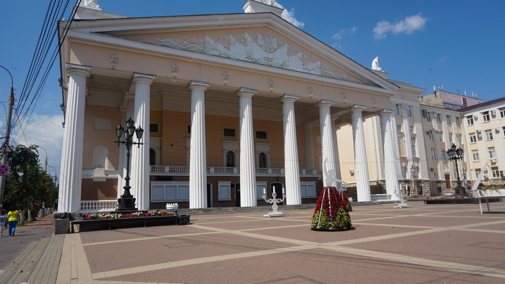 Брянский драмтеатр победил в Международном фестивале «Славянские театральные встречи»