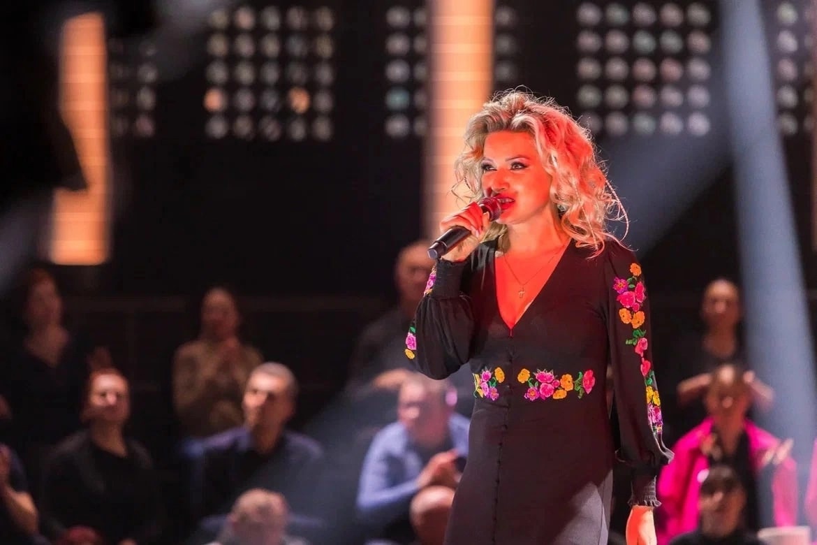 ГОЛОСУЕМ ЗА СОТРУДНИЦУ БРЯНСКОЙ ТАМОЖНИ АЛИНУ ЯКИМЕНКО!