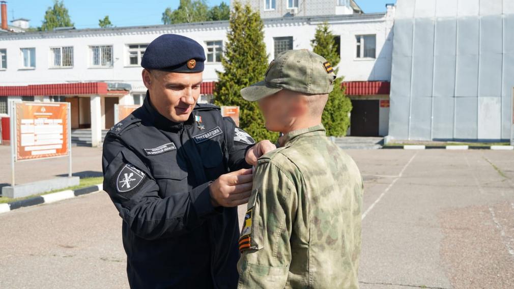 В Брянске бойца Росгвардии наградили медалью «За отвагу»