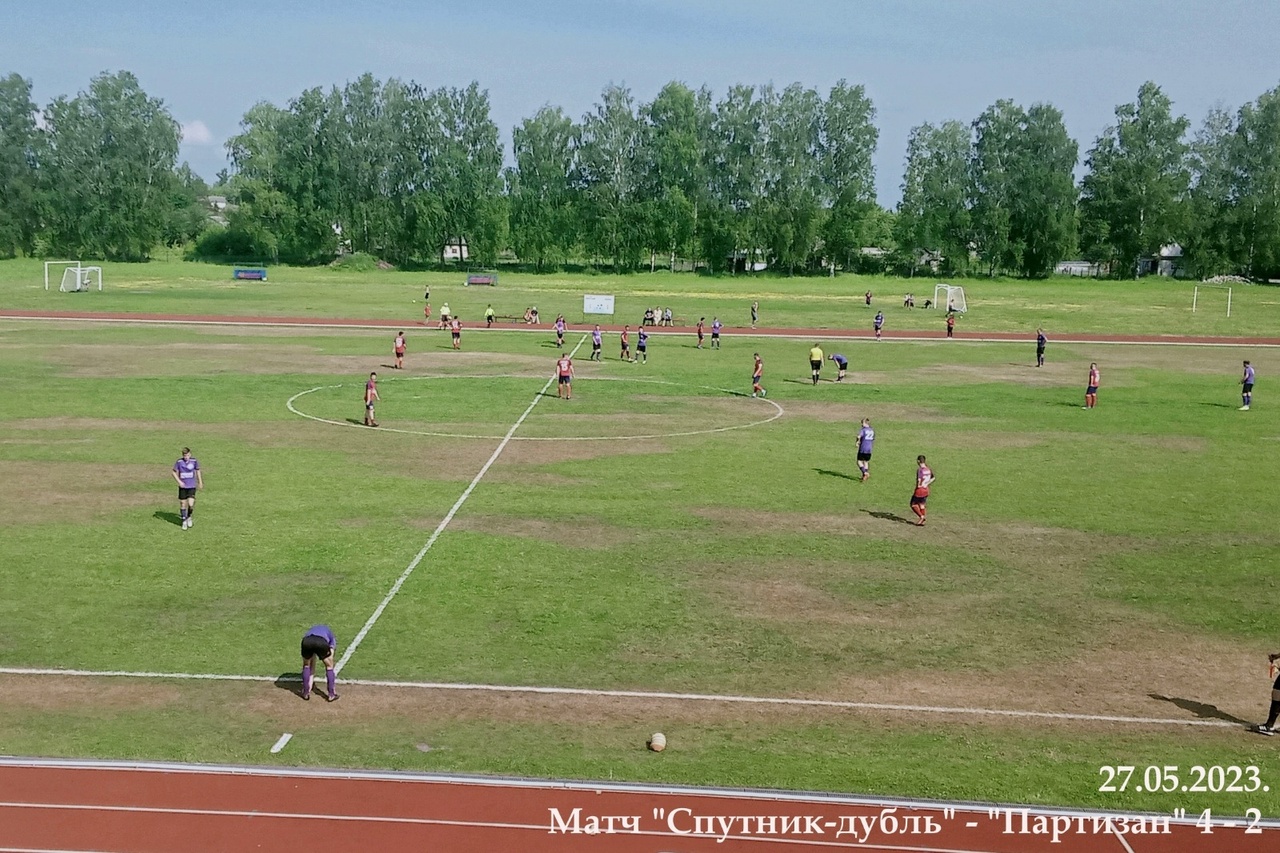 В Карачеве состоялась очередная календарная игра по футболу