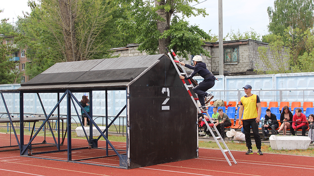 В Брянске XXI региональные соревнования «Школа безопасности» состоялись