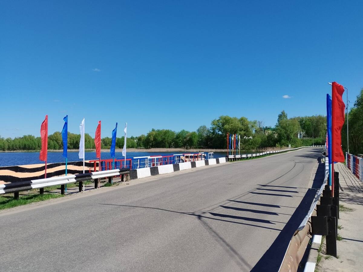 В Стародубском округе ко Дню Победы провели ряд субботников