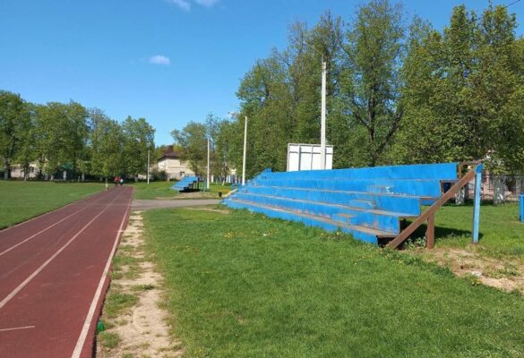 В Жуковке Брянской области проводят реконструкцию стадиона «Зенит»