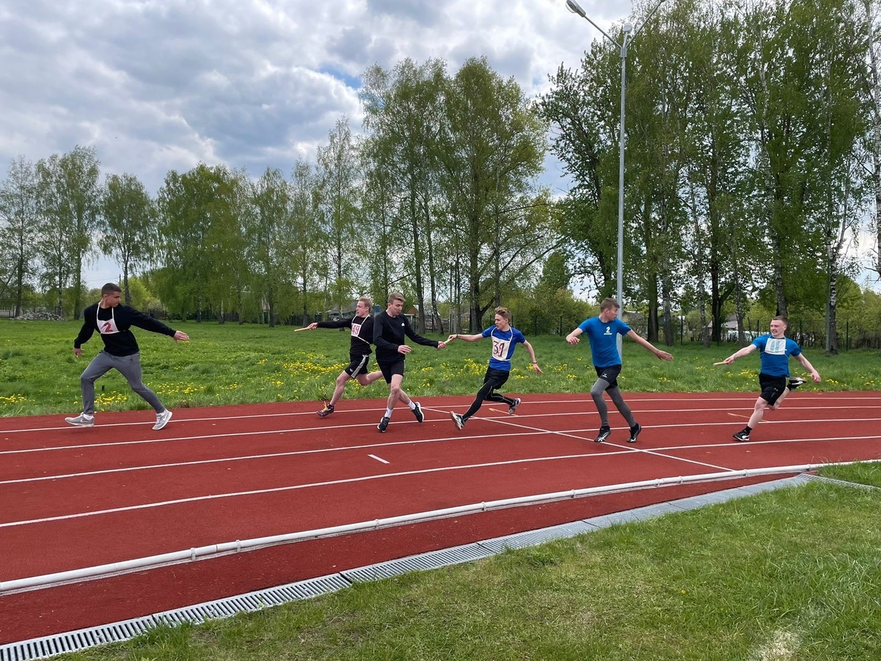 Карачевские легкоатлеты участвовали в соревнованиях сборных команд