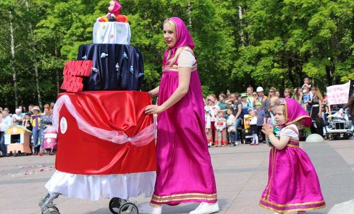 В Брянской области увеличили региональные единовременные пособия при рождении ребенка