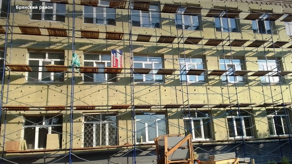 В Брянском районе капитально ремонтируют Супоневскую школу