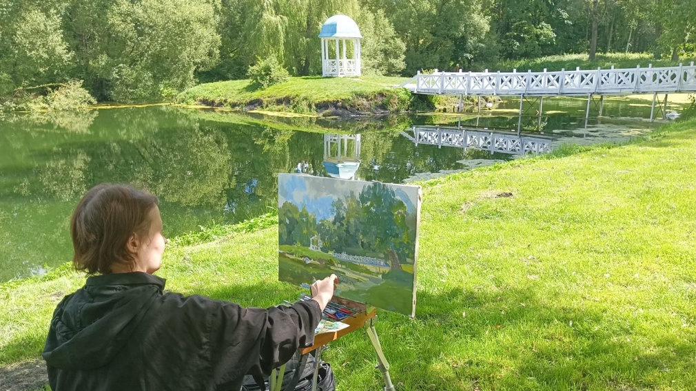 В брянском музее-заповеднике «Овстуг» прошел пленэр «Русская Атлантида»