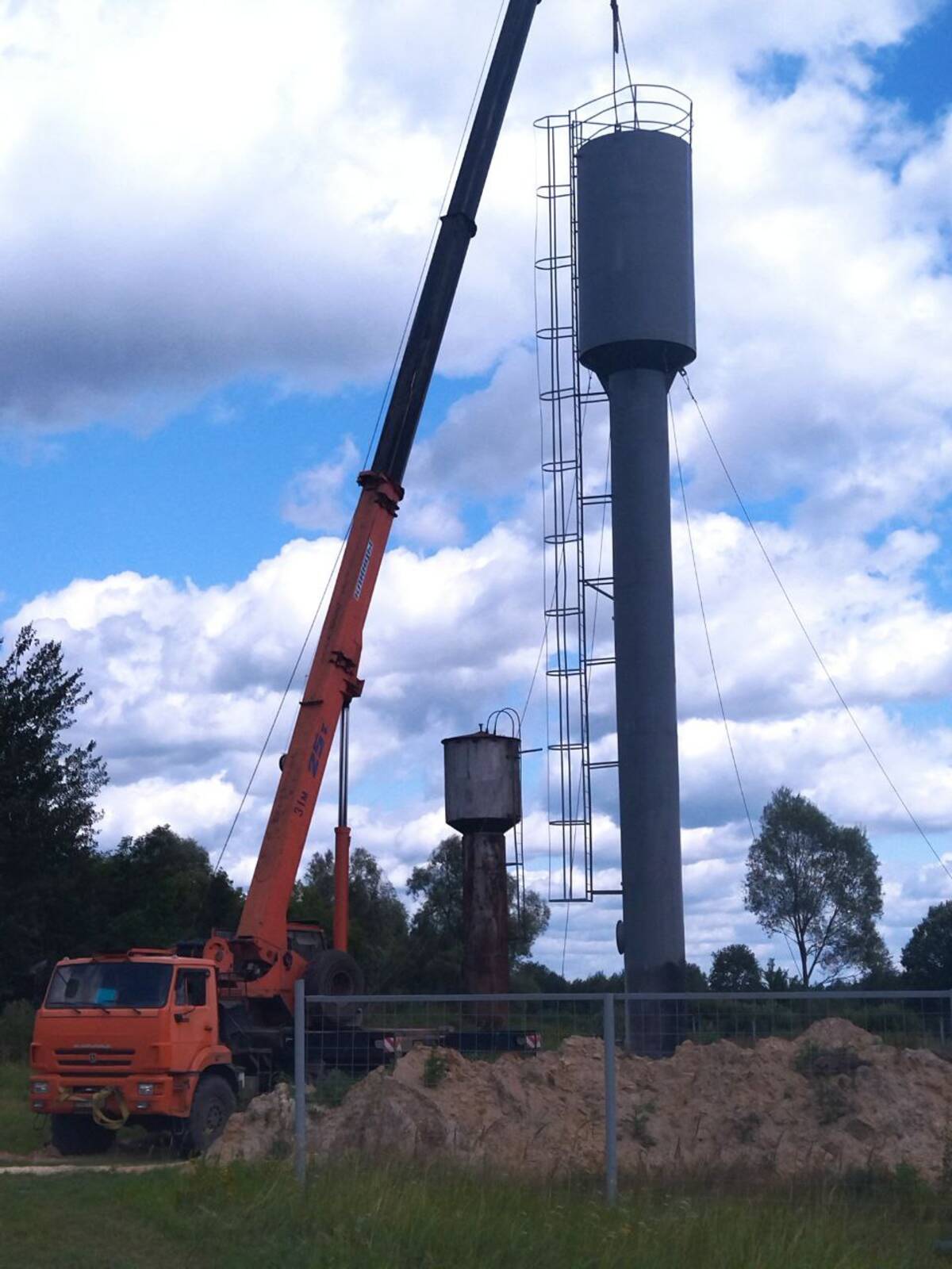 В Суземском селе Погощь по нацпроекту реконструируют систему водоснабжения