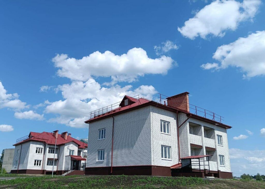 В брянской Унече в июле сдадут два дома для детей-сирот