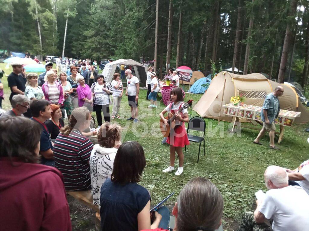 В брянском Дятьково проходит фестиваль «Три колодца»