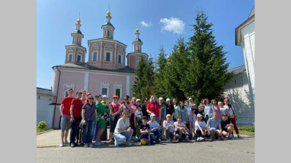 В Брянске  мероприятие «Семейный завтрак на траве» проходит