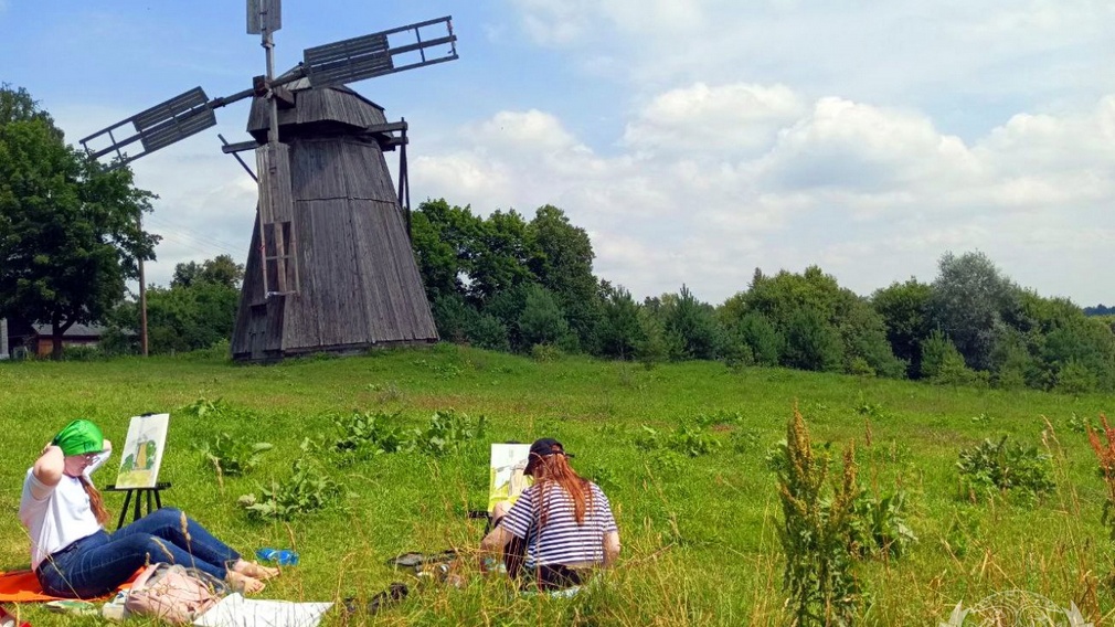 В Брянске пройдет выставка молодых художников «Всё, что сберечь нам удалось»