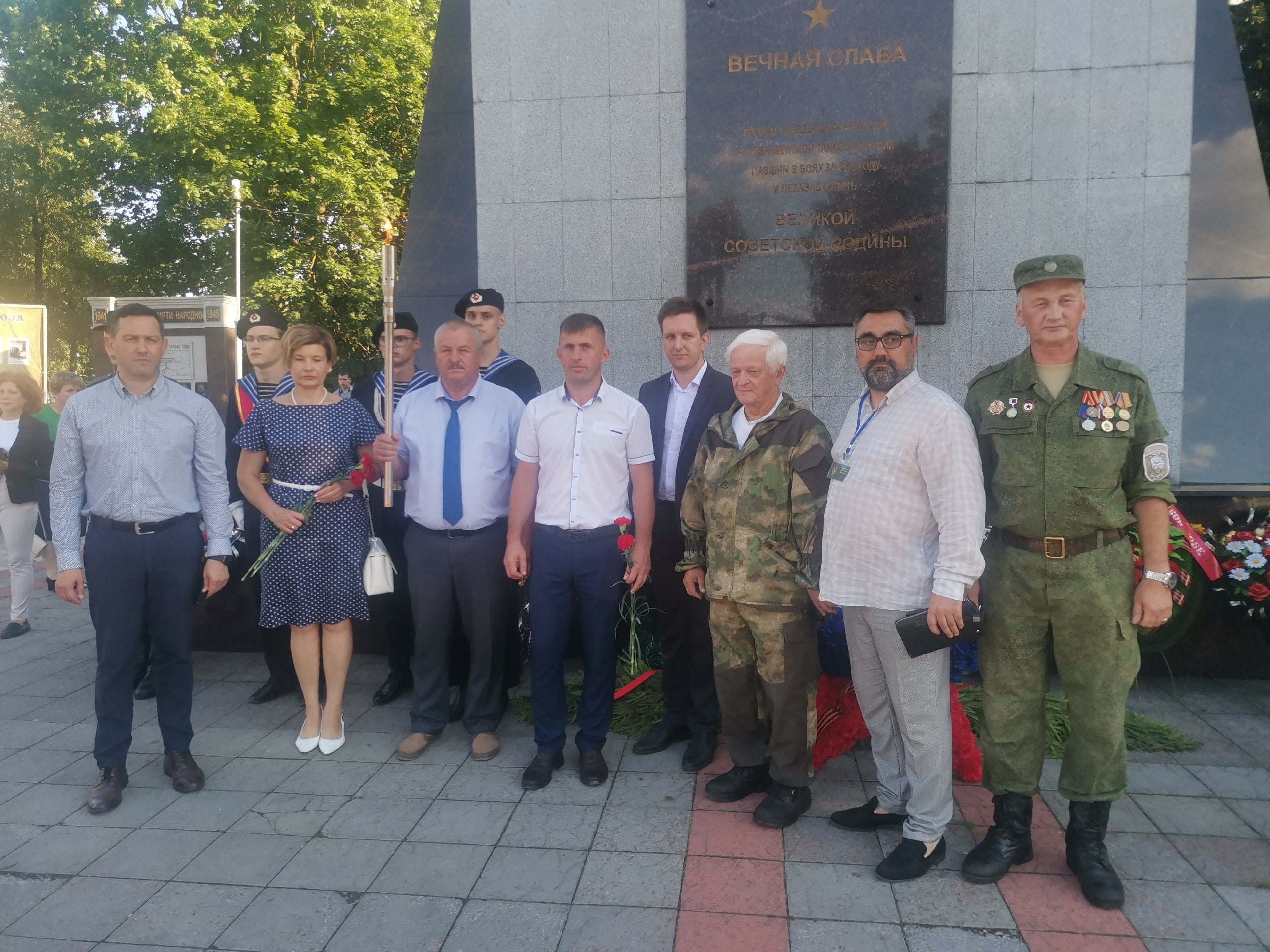 В Карачеве состоялась торжественная  передача  Вечного огня