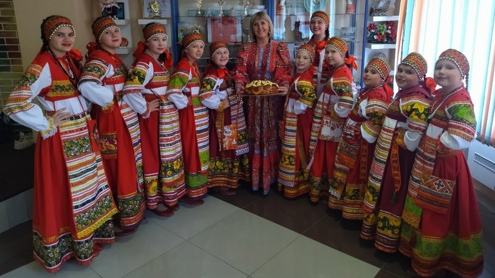 Брянский ансамбль «Зарянка» успешно выступил в международном конкурсе «PRIZВАНИЕ»