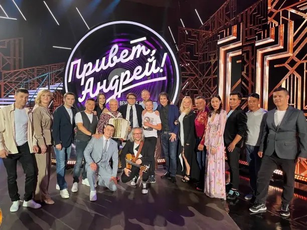 Брянец Евгений Бурневский споёт в программе «Привет, Андрей»