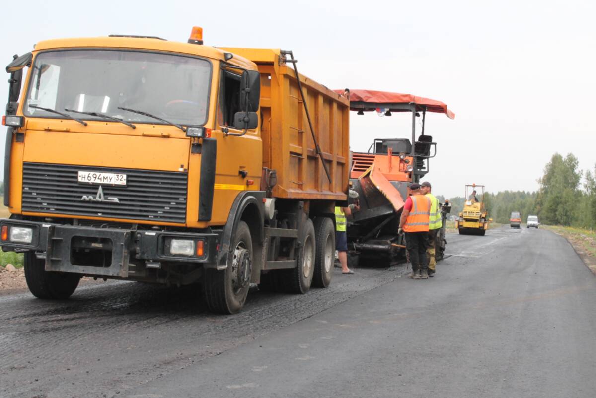 В Суземском районе асфальтируют дорогу «Суземка – Алешковичи»
