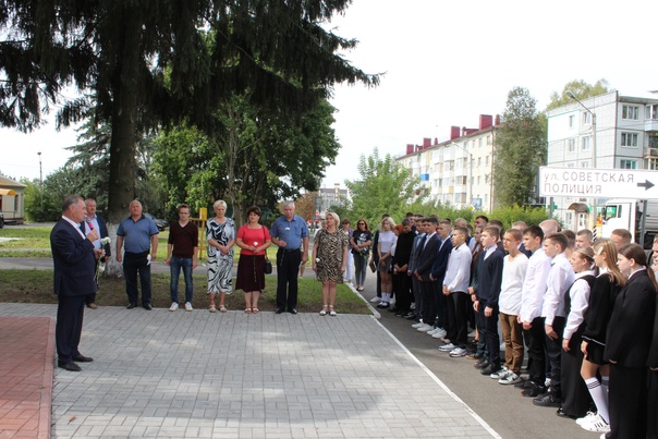 В Карачеве состоялся митинг, посвященный Дню солидарности в борьбе с терроризмом