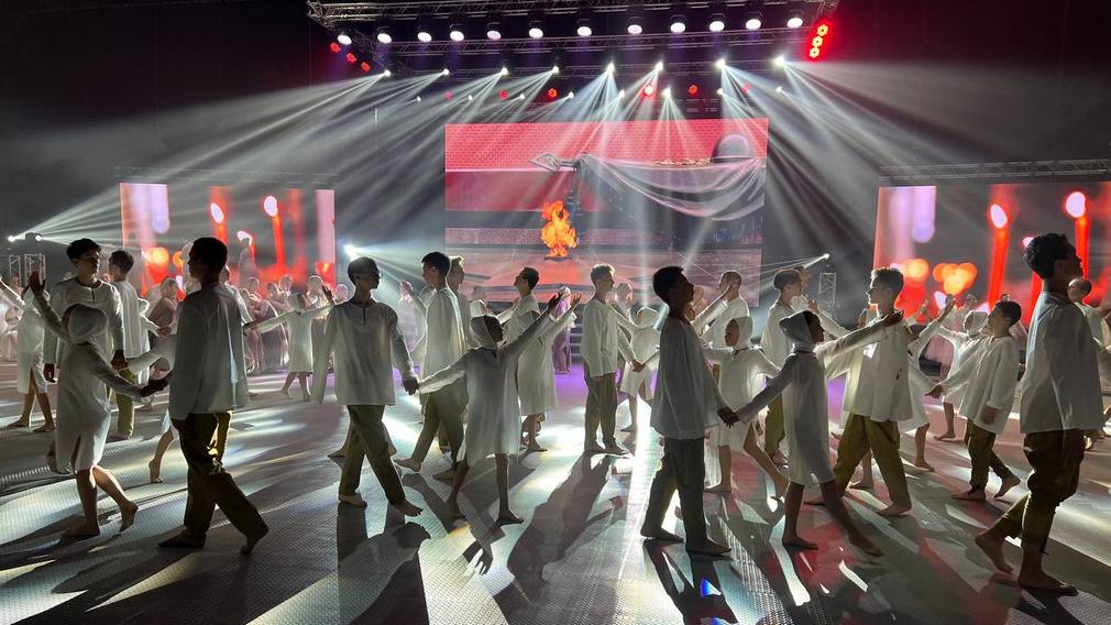 Во Дворце единоборств проходит театрализованное представление «Подвигу Брянщины славной!..»