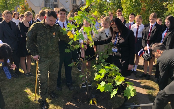 Брянский городской лицей № 1 принял участие в акции «Сад регионов России»