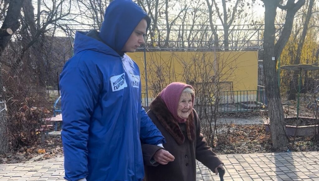 Брянский волонтер рассказал о поездке в составе гуманитарной миссии в Мариуполь