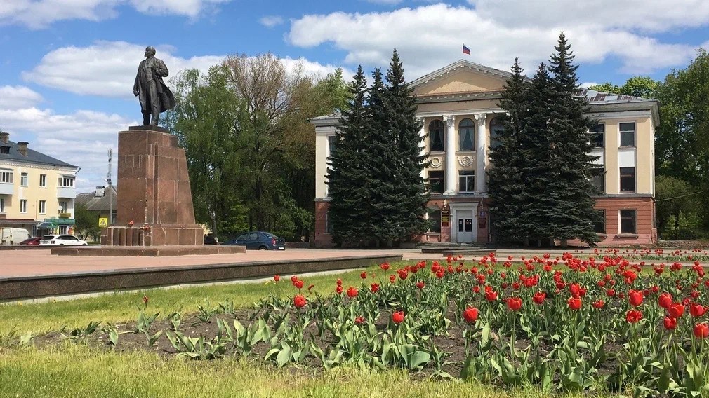 Благодаря реализации нацпроекта «Безопасные качественные дороги» преображается город Дятьково