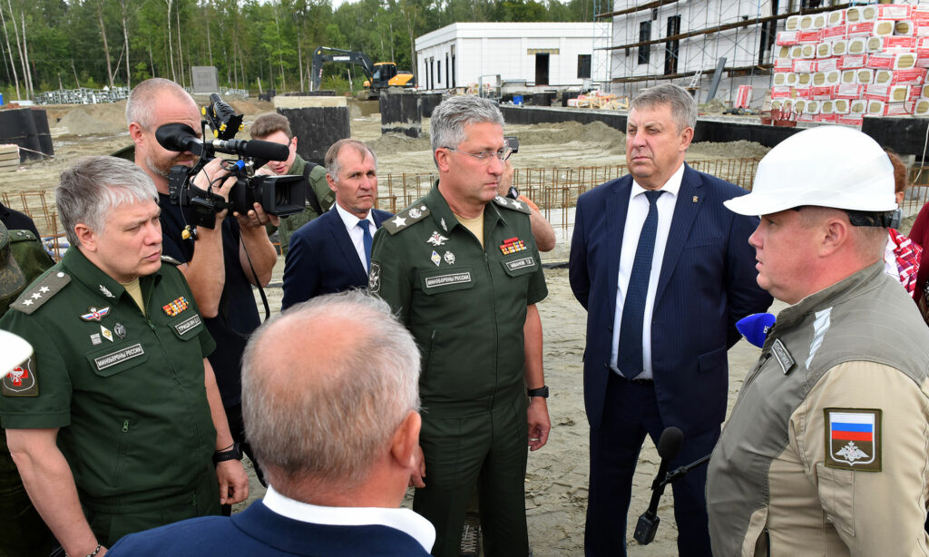 Александр Богомаз вошел в топ-10 самых медийных глав регионов страны