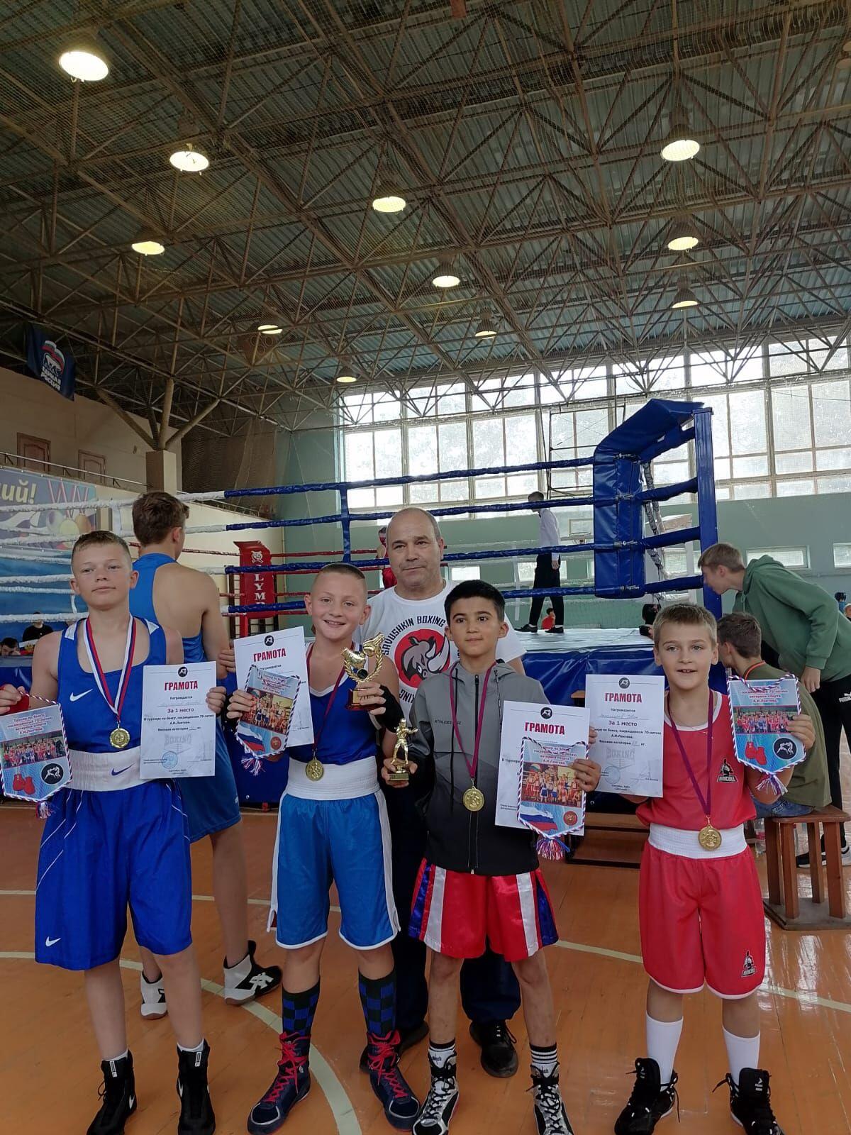 Карачевские боксеры- победители соревнований