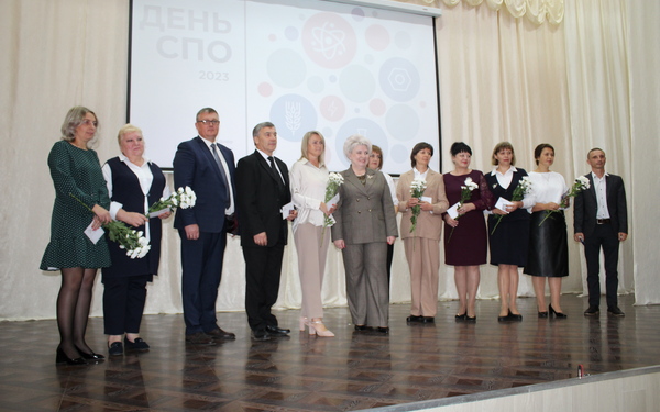 В Брянске отметили День СПО