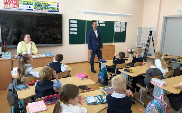 Брянские школьники участвуют в акции «Папа в ТОПе»