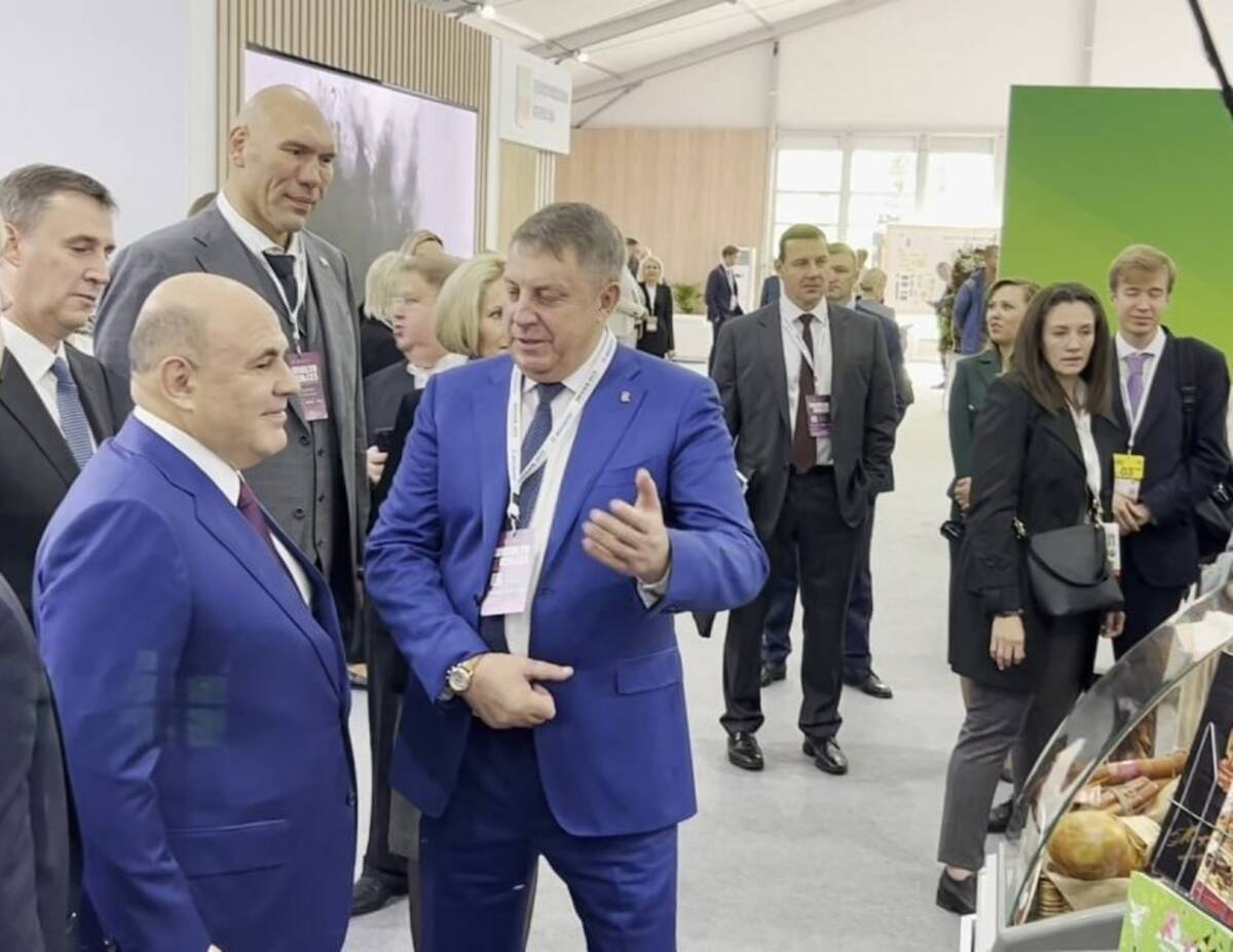 Премьер-министр Мишустин на выставке «Золотая осень» отметил успехи Брянщины