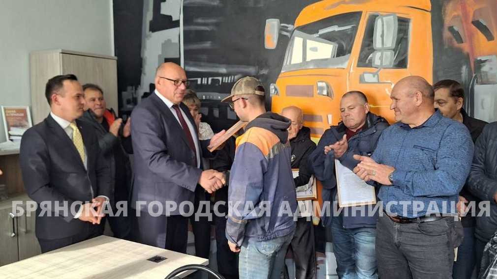 В Брянске в этом году обновили 13 улиц по дорожному нацпроекту