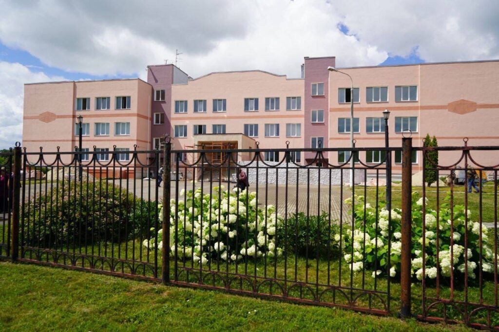 В Брянской области за два года отремонтировали 60 школ