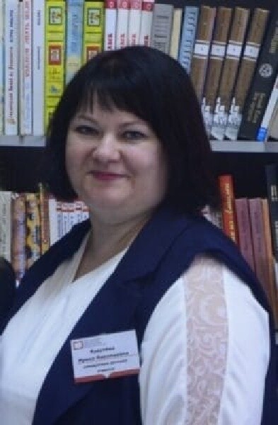  Заведующая детским отделом Карачевской районной библиотеки Ирина Николаевна Курулева прокомментировала события на Украине