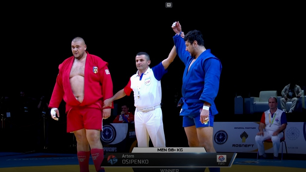 Брянский самбист Артем Осипенко стал десятикратным чемпионом мира