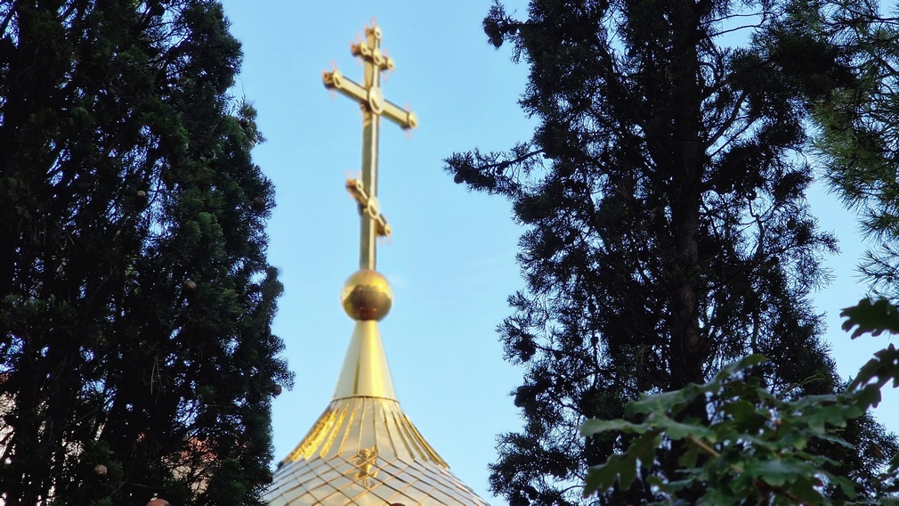 В брянский поселок Локоть прибыл ковчег с мощами Святителя Николая