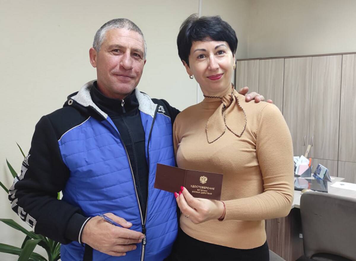 Брянскому ветерану СВО помогли оформить выплаты и удостоверение