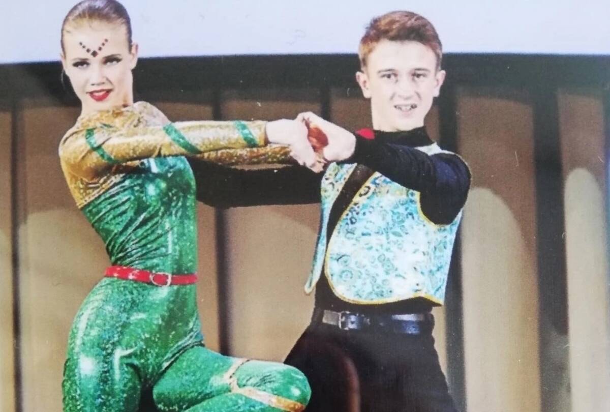 Народный ансамбль бального танца «ТАИС» из Брянска успешно выступил в суперфинале фестиваля ArtCon