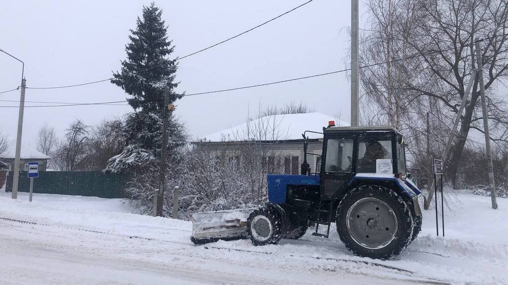 В Брянской области продолжают ликвидировать последствия снегопада