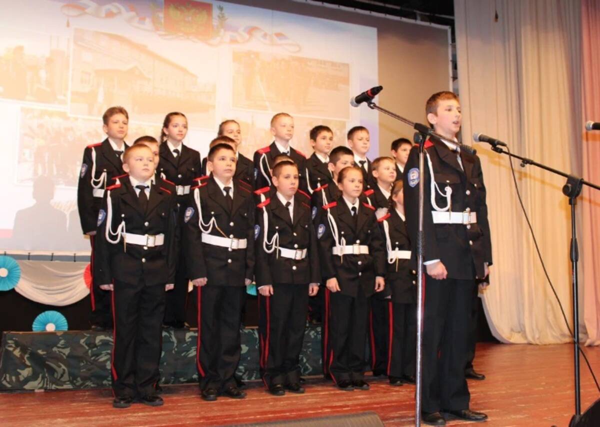 Казачий кадетский корпус из Стародуба отметил 15-летний юбилей