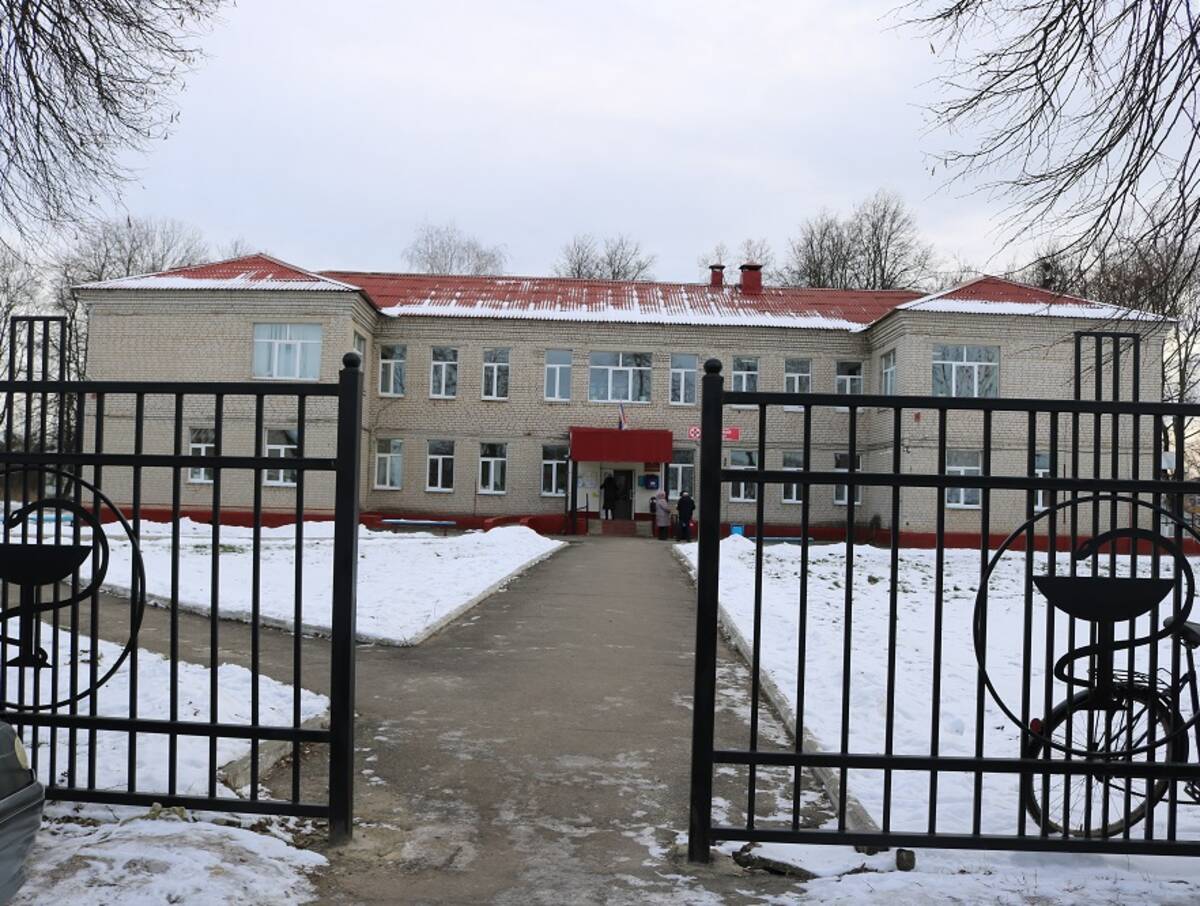 В Комаричской ЦРБ близится к завершению капремонт поликлиники №2