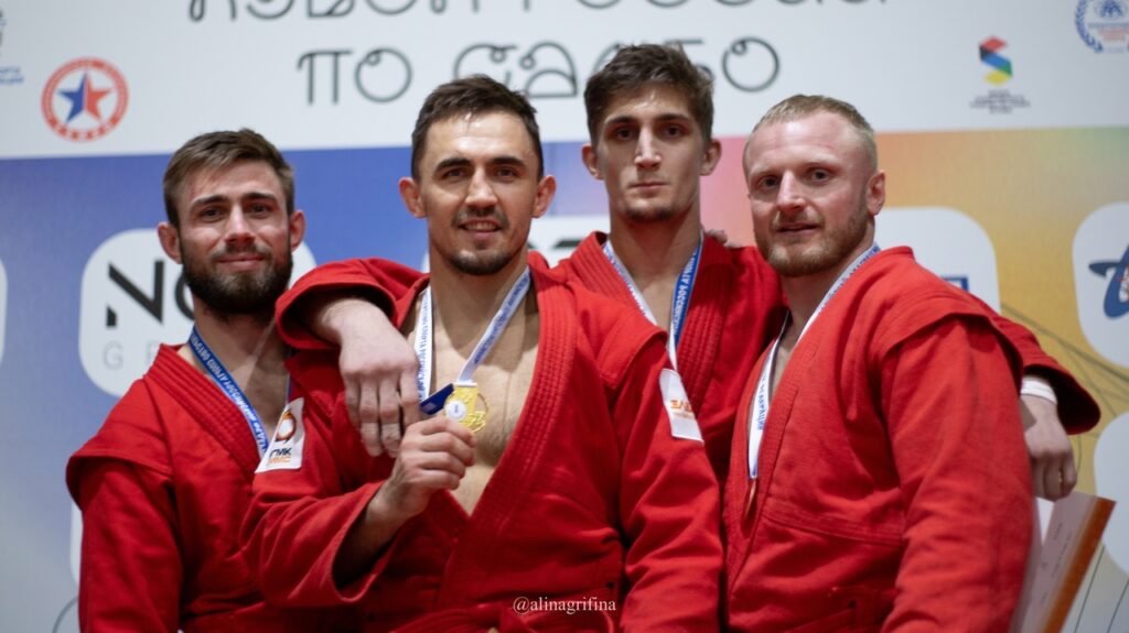 Брянский самбист Павел Табурченко завоевал бронзу на Кубке России