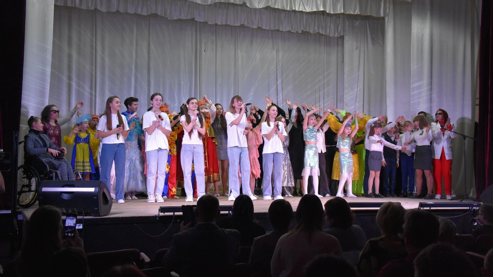 В брянском Дятьково состоялся фестиваль для детей с ОВЗ «Радуга надежды»