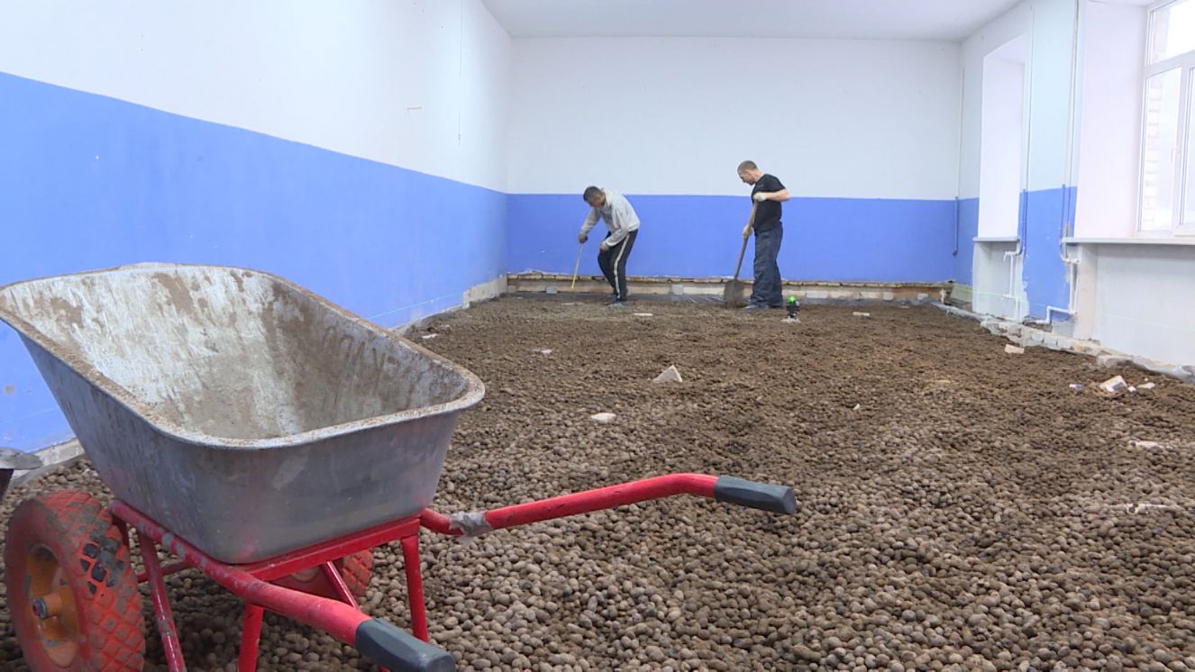 В Брянске начался ремонт спортшколы по шахматам и шашкам