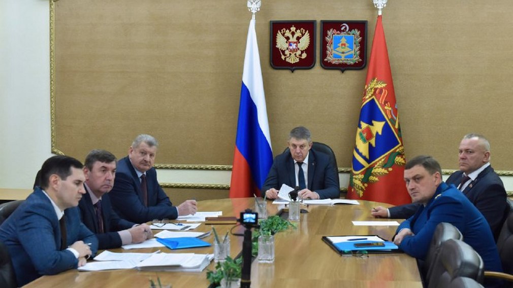 Александр Богомаз участвовал в заседании правительственной комиссии по региональному развитию