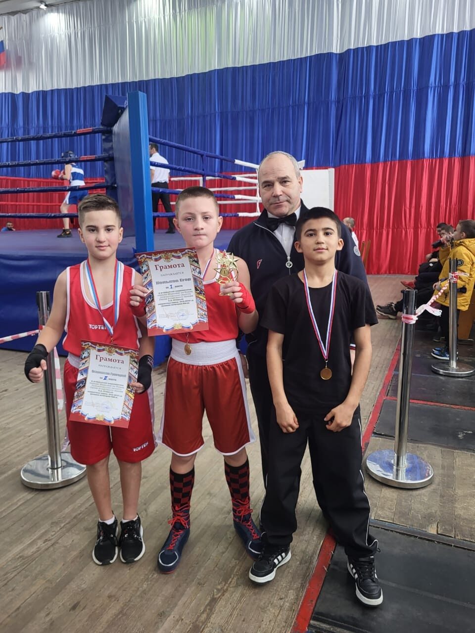  Карачевские боксеры- призеры турнира