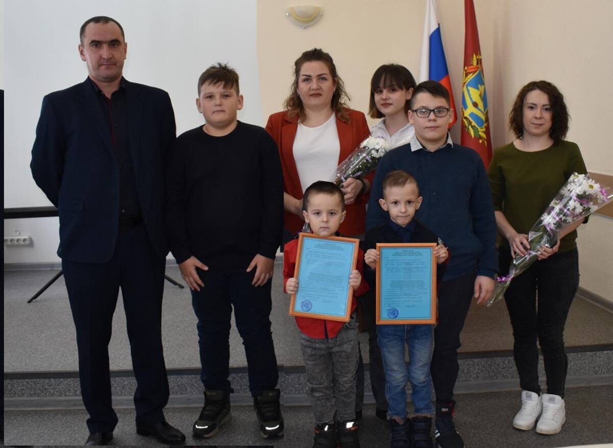 В 2023 году 3 многодетные семьи из Клетнянского района стали новоселами