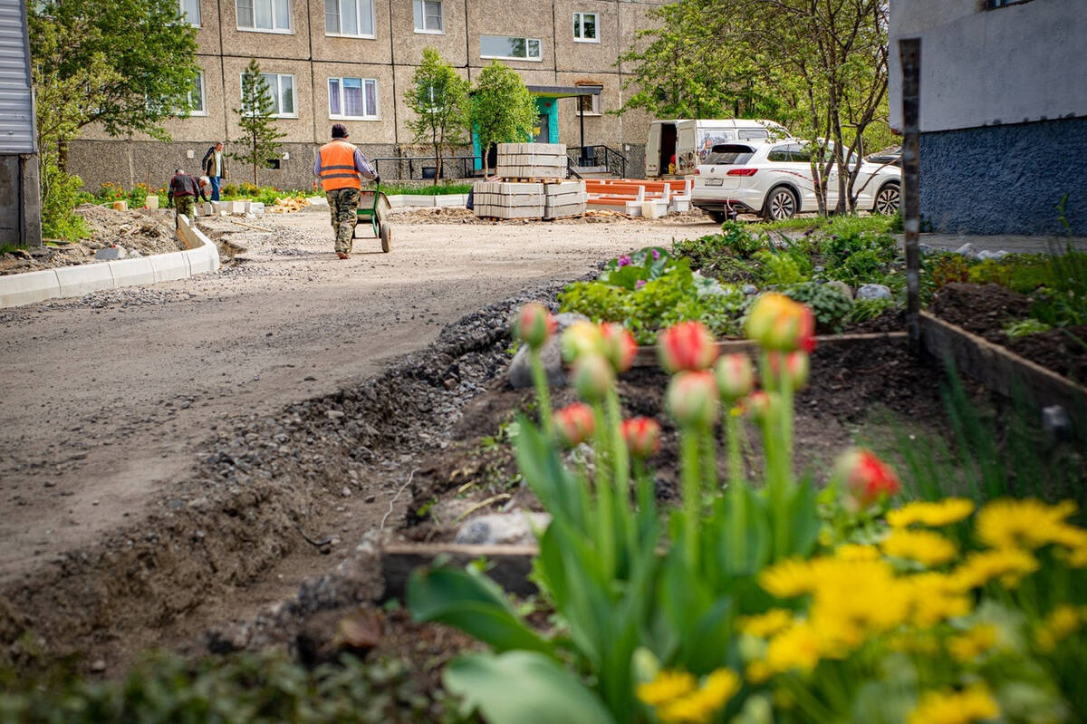 В брянской Клетне отремонтируют дворовую территорию