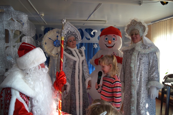 В Согласинском ДК прошёл новогодний театрализованный праздник для детей